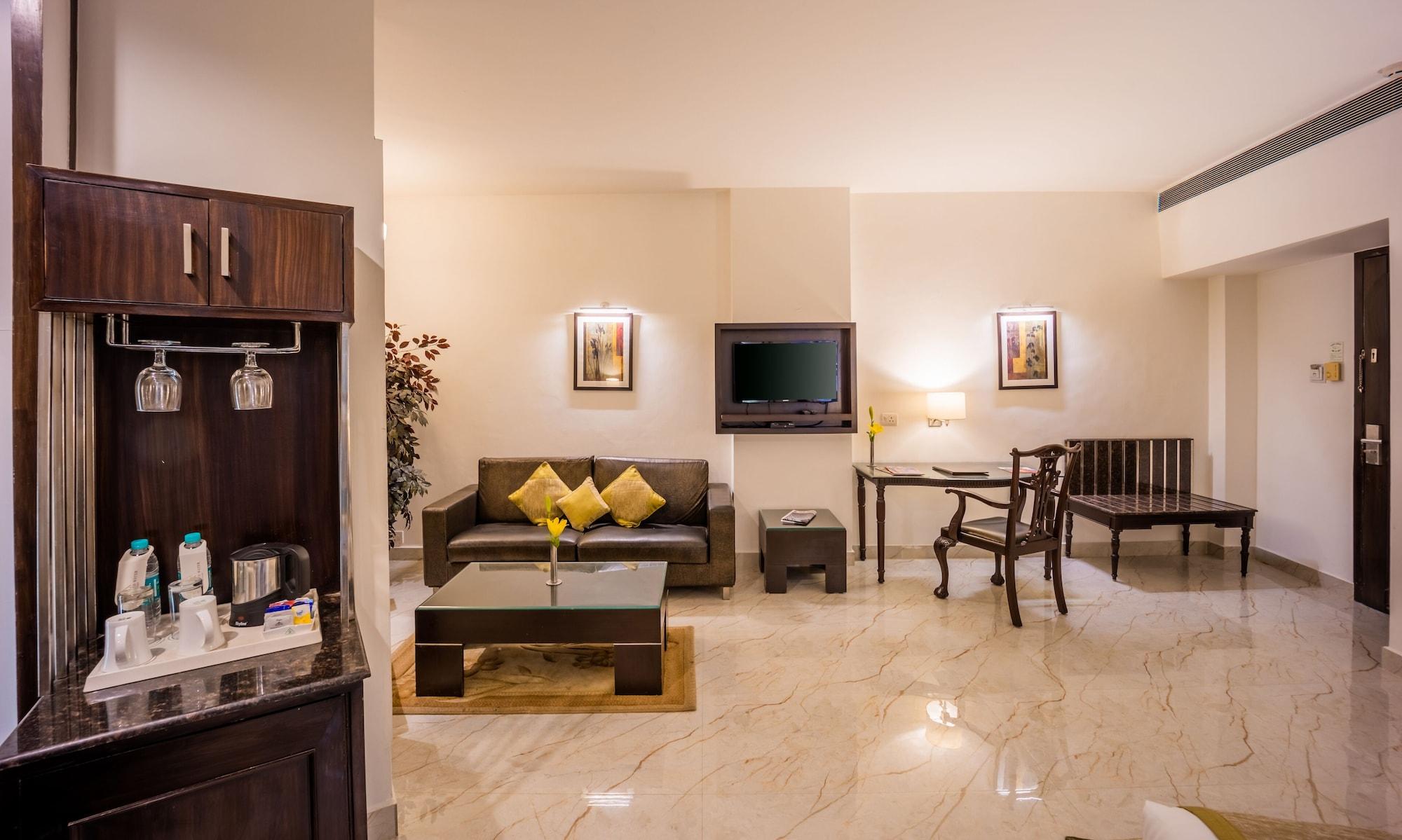 Hotel Shanti Palace Mahipalpur New Delhi Buitenkant foto