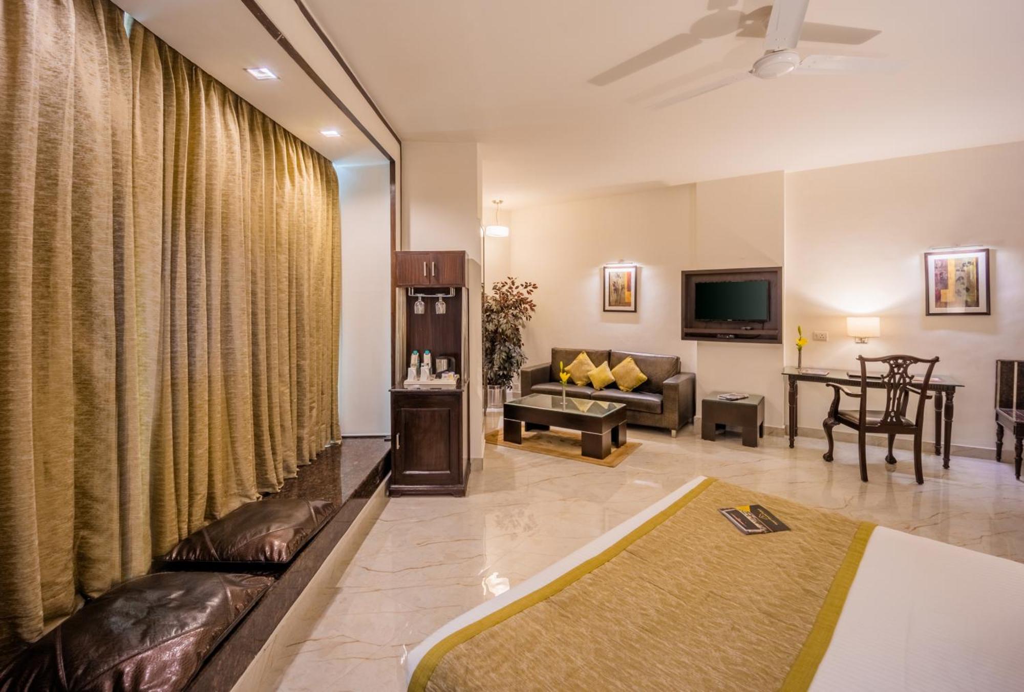 Hotel Shanti Palace Mahipalpur New Delhi Buitenkant foto