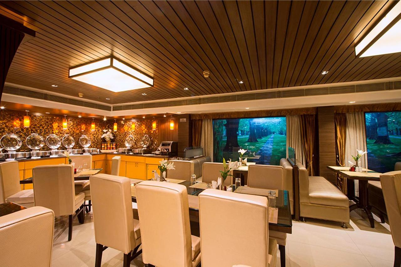 Hotel Shanti Palace Mahipalpur New Delhi Buitenkant foto